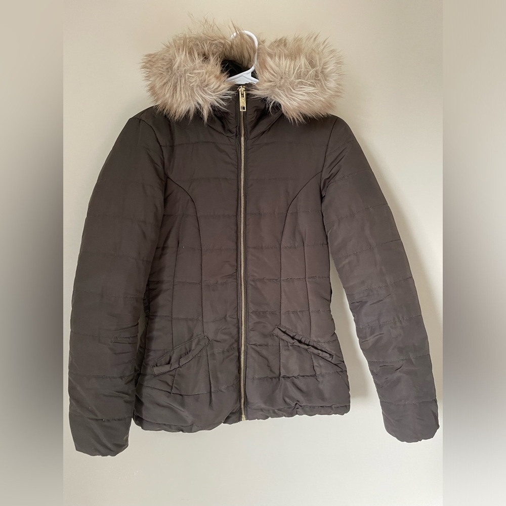 H&M Dark olive green Puffer Jacket with Faux Fur Trim size4 NWOT